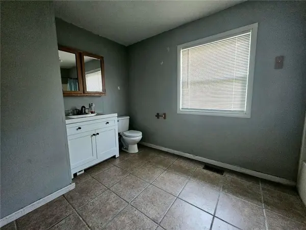 604 W Washington ST, Pittsburg, KS 66762