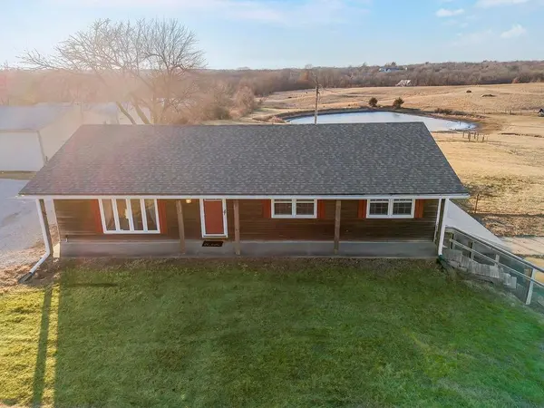 17504 State Route 33 HWY, Holt, MO 64048