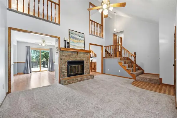 14821 W 150th PL, Olathe, KS 66062