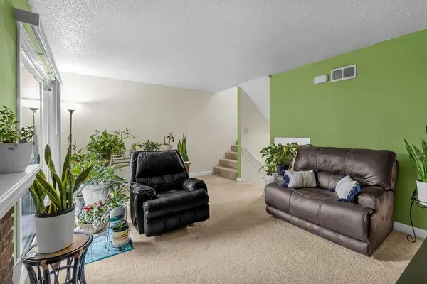 12123 W 66th ST, Shawnee, KS 66216