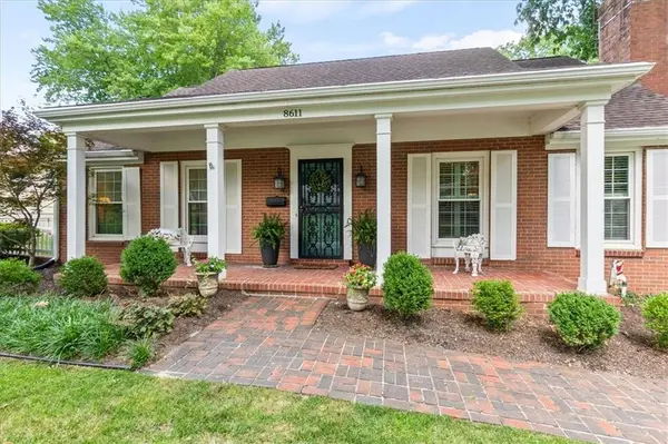 8611 Belleview AVE, Kansas City, MO 64114