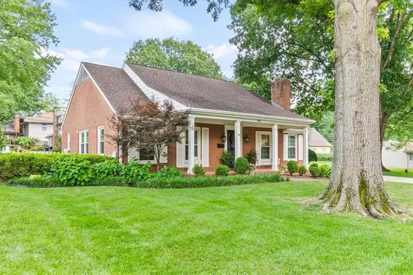 8611 Belleview AVE, Kansas City, MO 64114