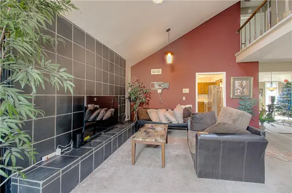 9803 Colony PL, Kansas City, MO 64131