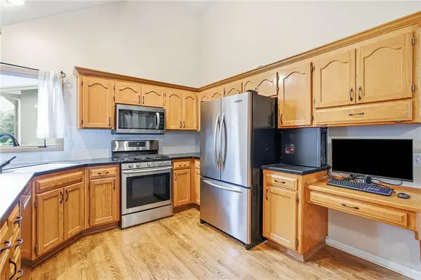 8707 N Mcdonald AVE, Kansas City, MO 64153