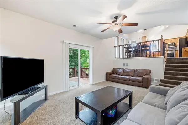 8707 N Mcdonald AVE, Kansas City, MO 64153
