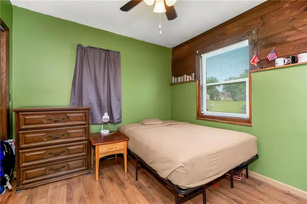12086 Mike RD, Lexington, MO 64067
