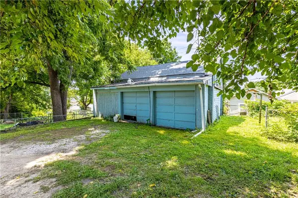 228 N 24th ST, Kansas City, KS 66102