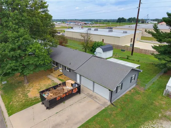 2700 Meadowlark LN, Trenton, MO 64683