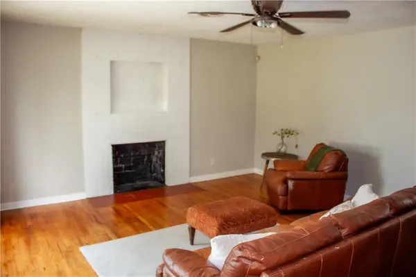 415 NE 87th ST, Kansas City, MO 64155