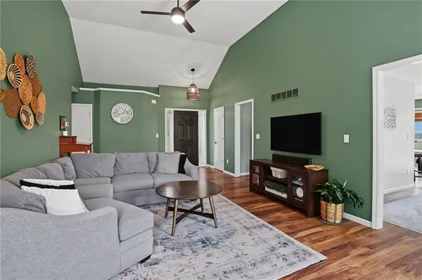 829 E 12th ST, Eudora, KS 66025