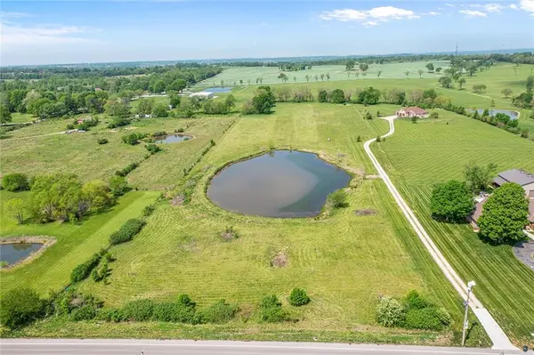 4380 SW Pryor RD, Lee's Summit, MO 64082