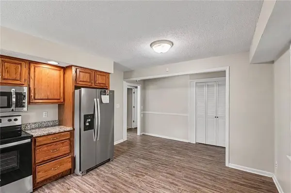 11312 E 58th TER, Raytown, MO 64133