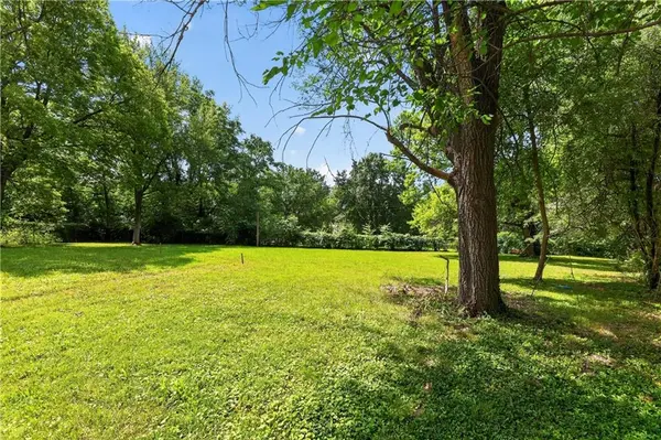 6601 E 96TH ST, Kansas City, MO 64134