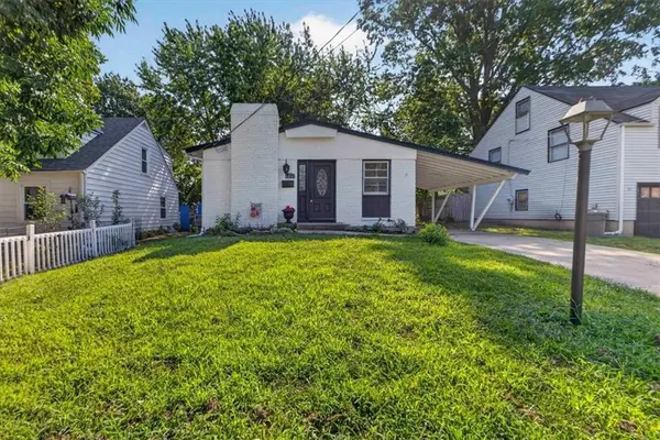1217 S Osage ST, Independence, MO 64055