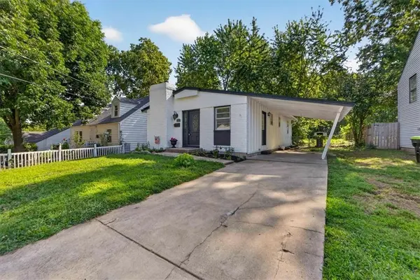 1217 S Osage ST, Independence, MO 64055
