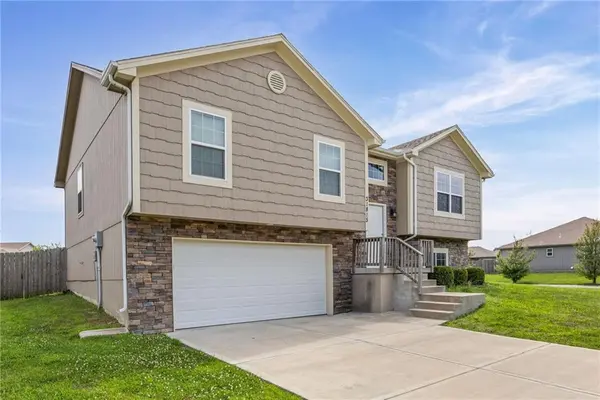 31815 W 171st ST, Gardner, KS 66030