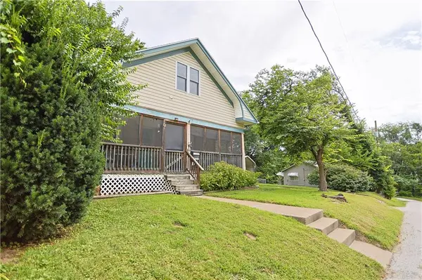 11612 Hackett ST, Independence, MO 64054