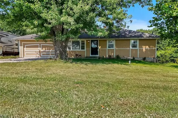 21062 Bright LN, Lawson, MO 64062