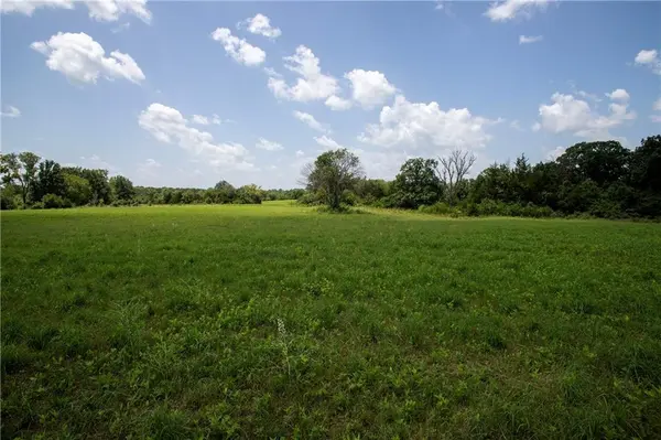 811 SE 600th RD, Knob Noster, MO 65336