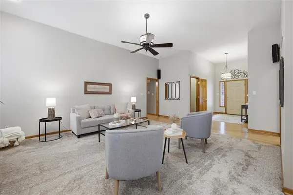 3323 S Prescott AVE, Independence, MO 64015