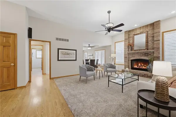 3323 S Prescott AVE, Independence, MO 64015