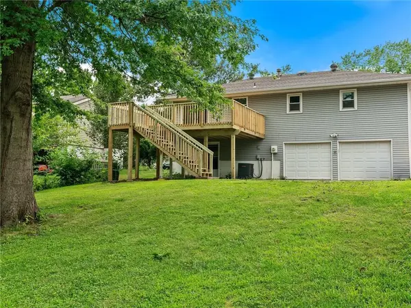1229 Michele DR, Excelsior Springs, MO 64024