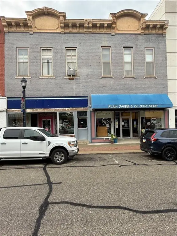 504 Delaware ST, Leavenworth, KS 66048