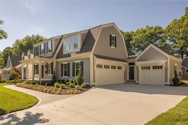 4810 W 69th TER, Prairie Village, KS 66208