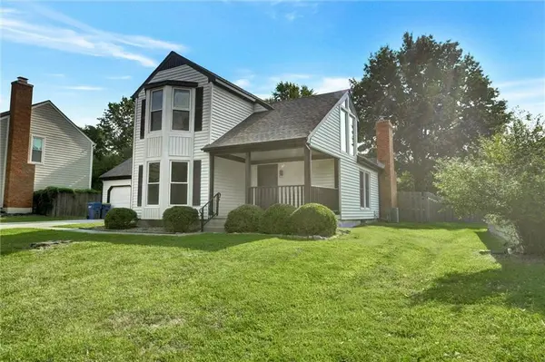 15105 Dearborn ST, Overland Park, KS 66223