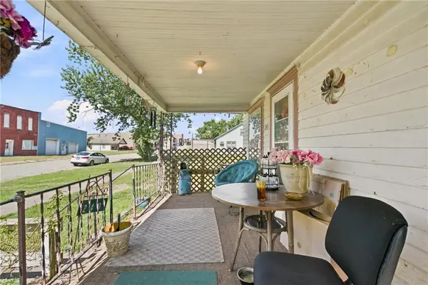 243 E 5th AVE, Garnett, KS 66032