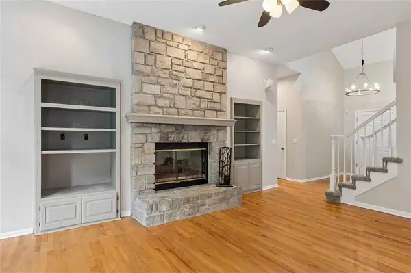 5224 N Main ST, Kansas City, MO 64118