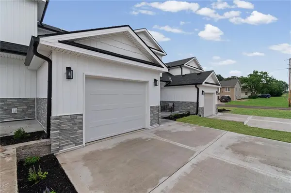 115 E 3rd ST, Lawson, MO 64062