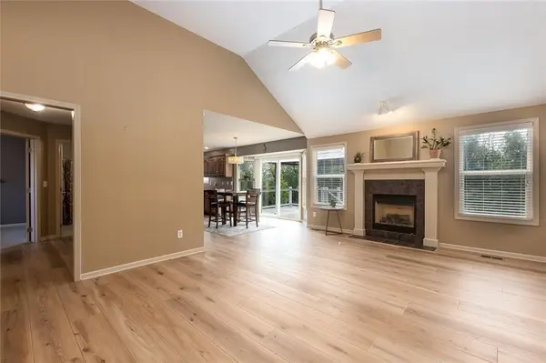 1019 NW 91st TER, Kansas City, MO 64155