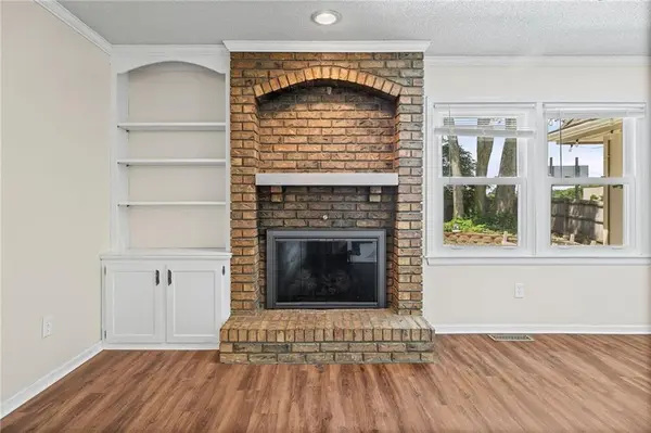 12606 W 69th ST, Shawnee, KS 66216