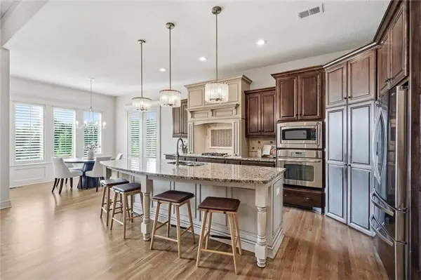 9417 W 158th ST, Overland Park, KS 66221