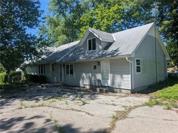 208 E Woodward ST, Parker, KS 66072