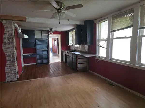 208 E Woodward ST, Parker, KS 66072