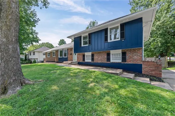 6500 Sterling AVE, Raytown, MO 64133