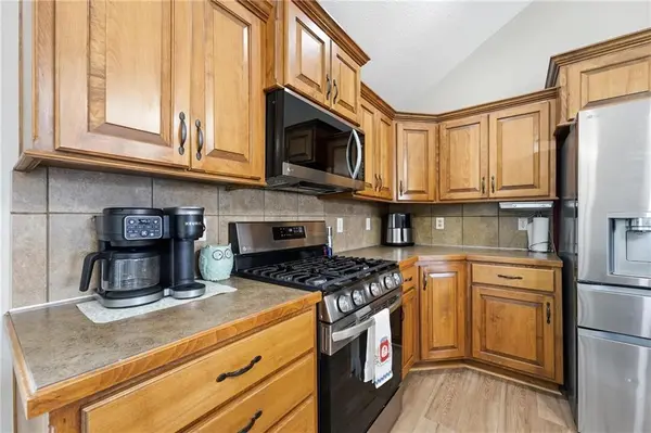 10220 N Lewis AVE, Kansas City, MO 64157