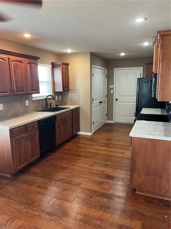 1808 N Keenan ST, Independence, MO 64058