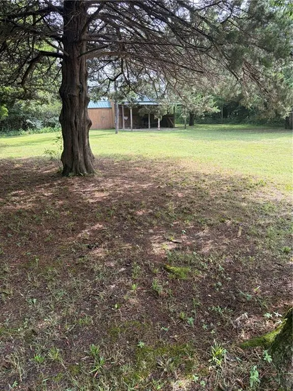 798 Sugar Lake DR, Mound City, KS 66056