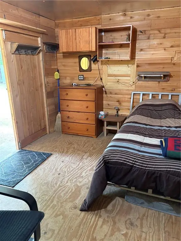 798 Sugar Lake DR, Mound City, KS 66056