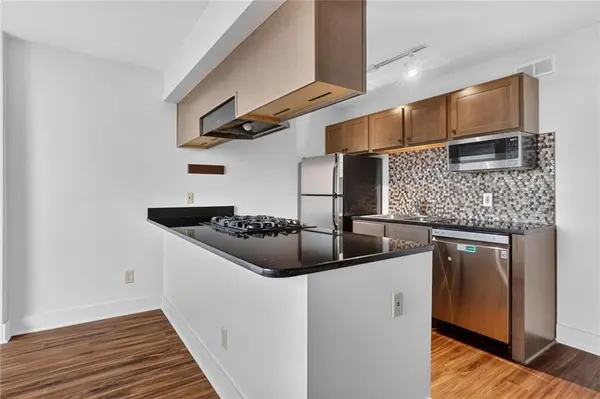 600 E 8th ST #8H, Kansas City, MO 64106