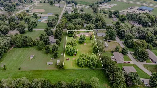103 8th ST, Garden City, MO 64747