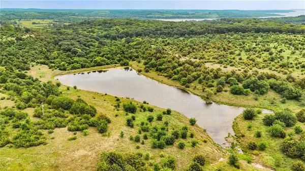 1460 E 250 RD, Lecompton, KS 66050