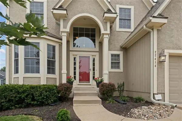 22414 W 45th ST, Shawnee, KS 66226