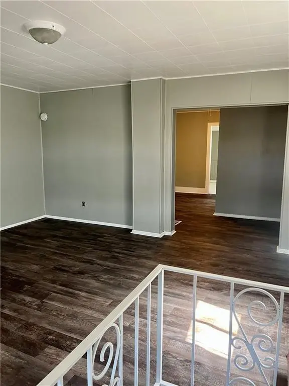 905 S 22nd ST, St Joseph, MO 64507