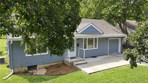 5736 Woodson ST, Mission, KS 66202