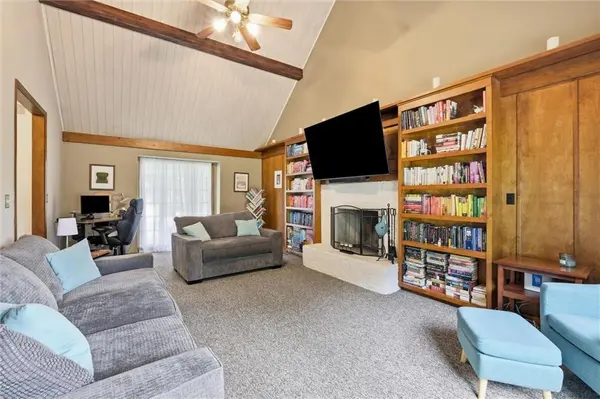 1597 El Dorado DR, Lawrence, KS 66049