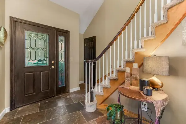 5024 SW Kingfisher DR, Lee's Summit, MO 64082
